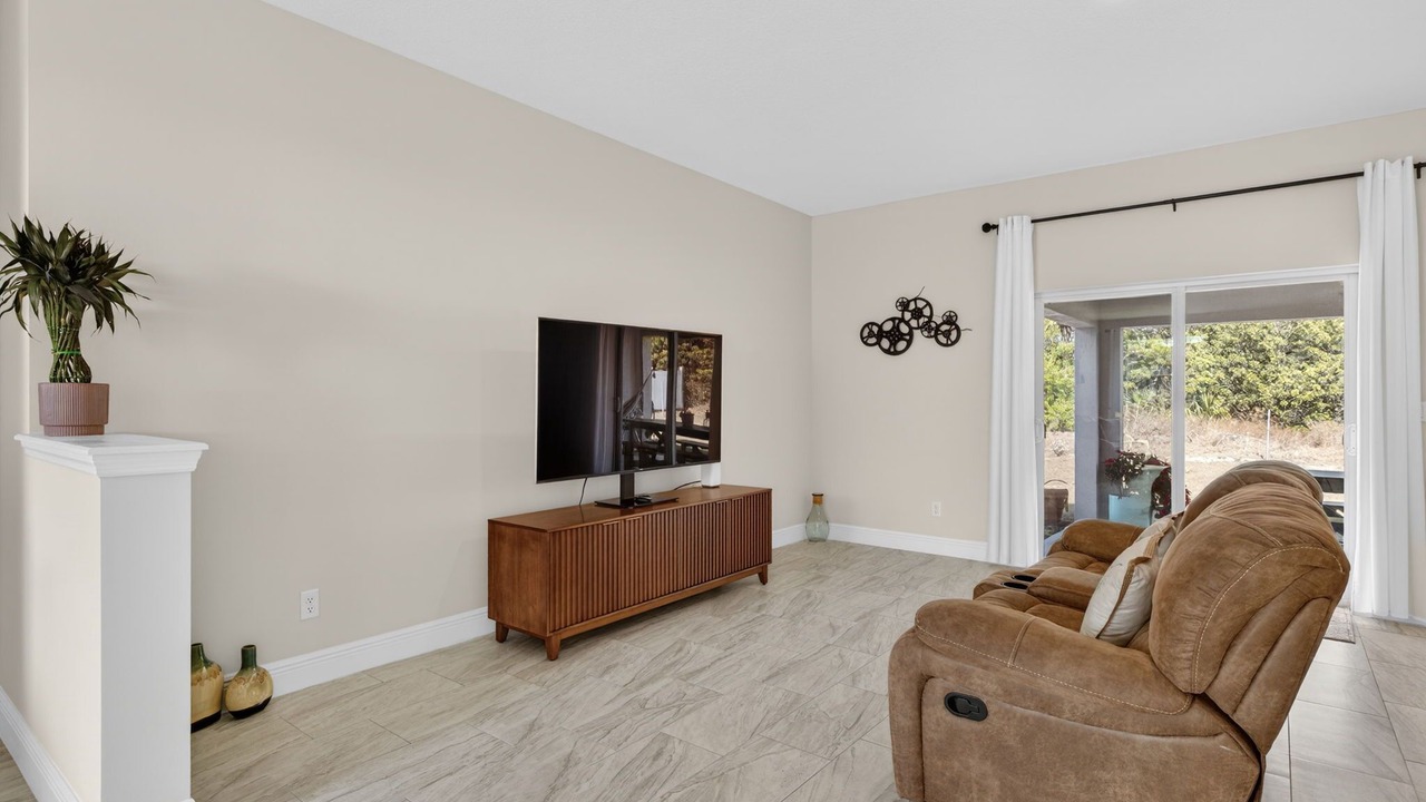 Photo of Livingroom in Port Saint Lucie