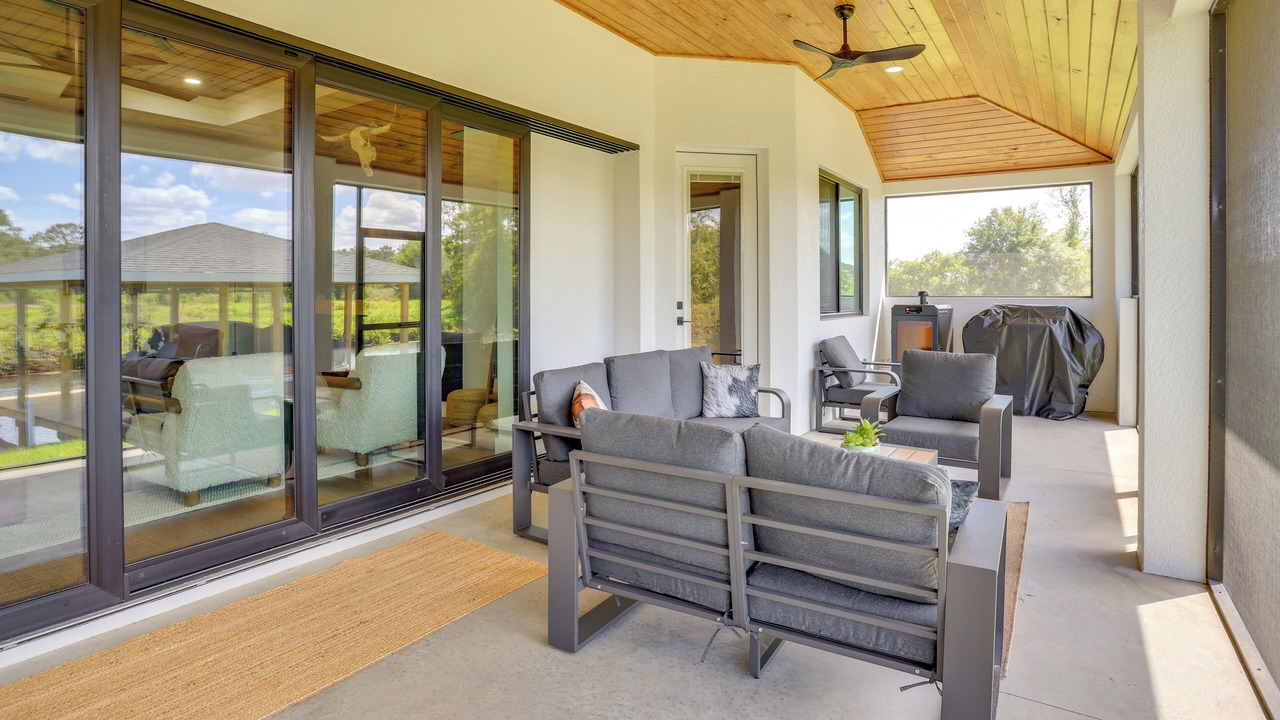 Photo of Patio Balcony in Placid Lakes