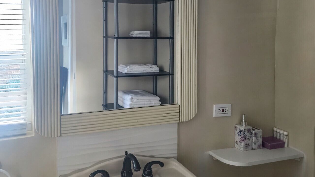 Photo of Bathroom in Port Saint Lucie