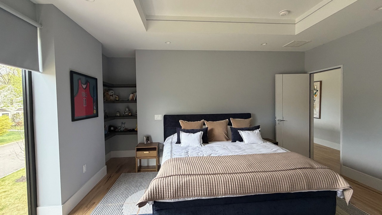 Photo of Bedroom in Englewood Cliffs