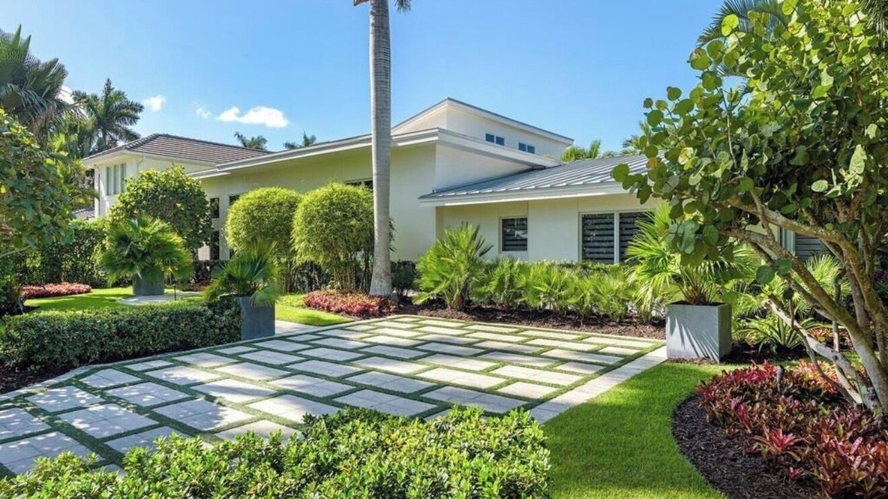 Photo of Outdoor in Aqualane Shores