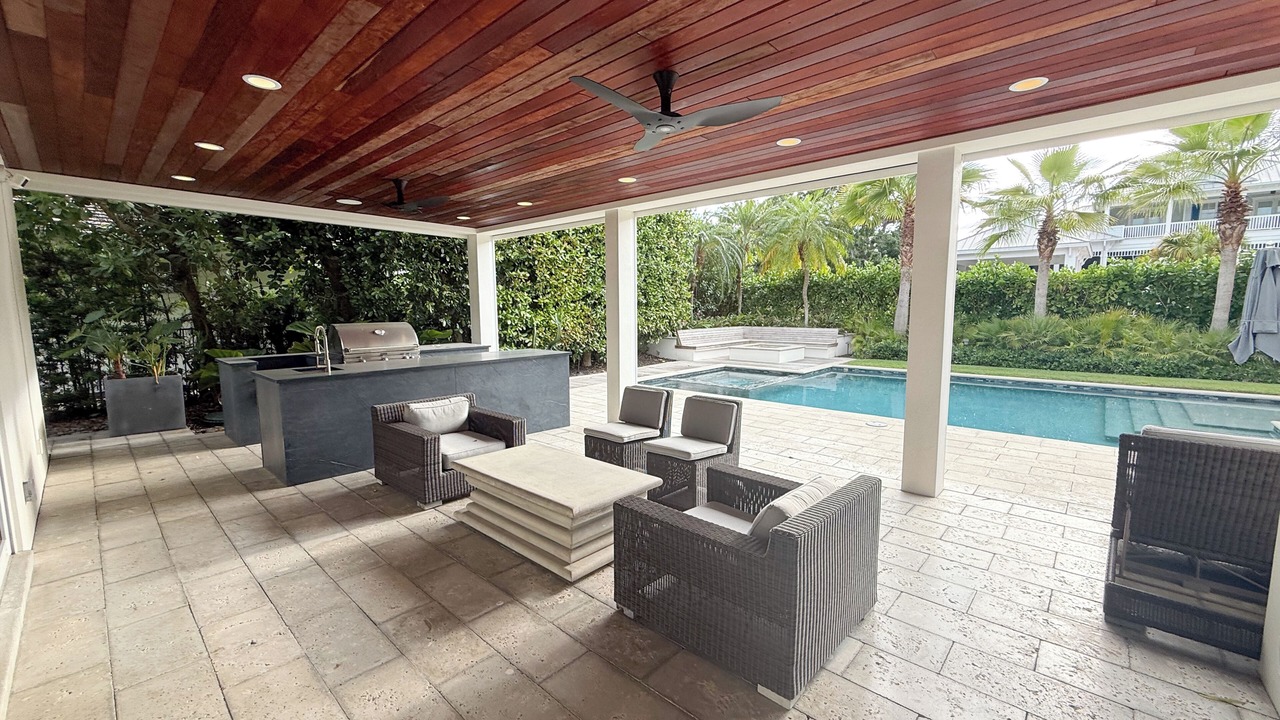 Photo of Outdoor in Aqualane Shores