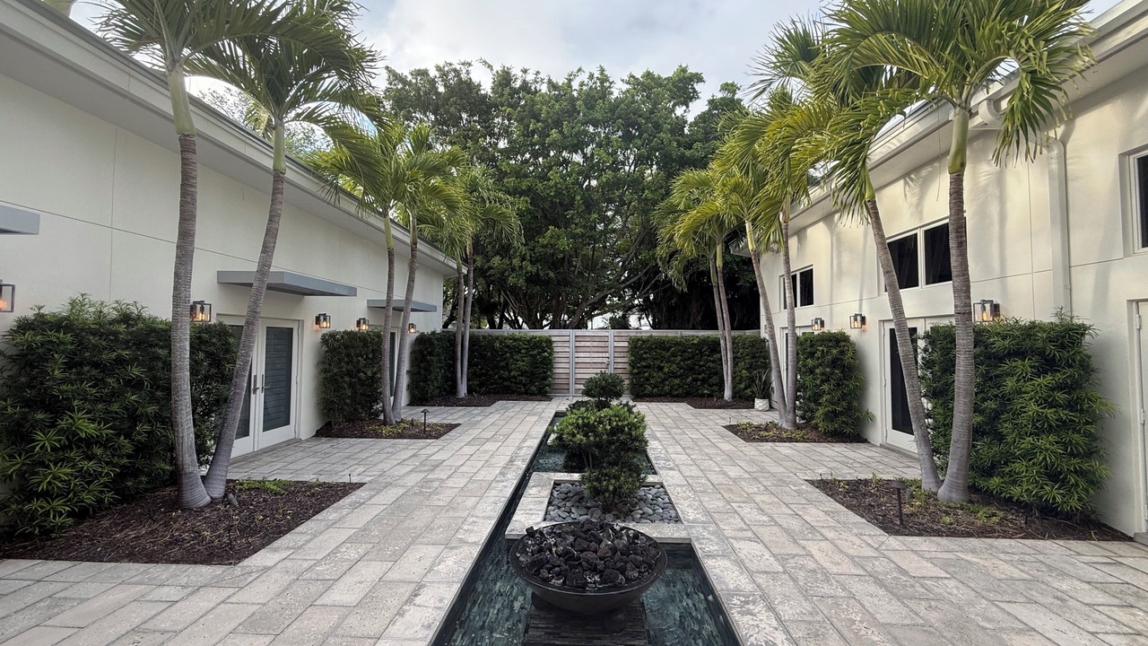 Photo of Outdoor in Aqualane Shores