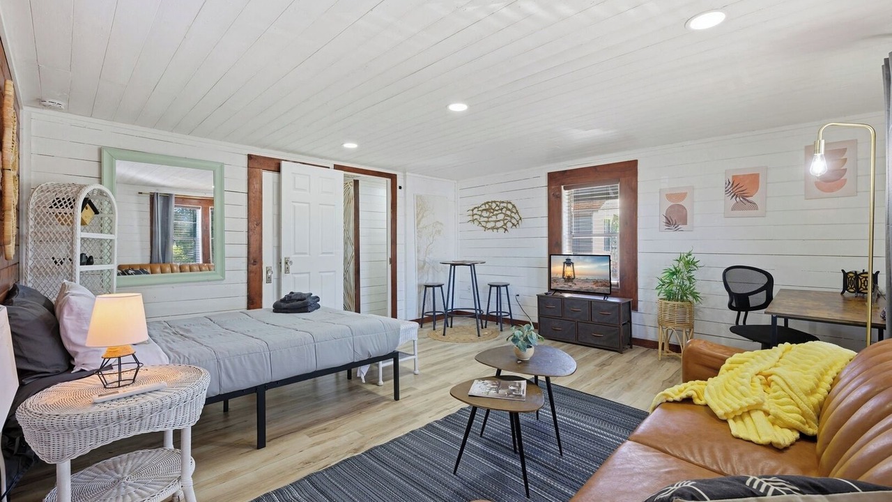 Photo of Bedroom in St. Petersburg - Clearwater