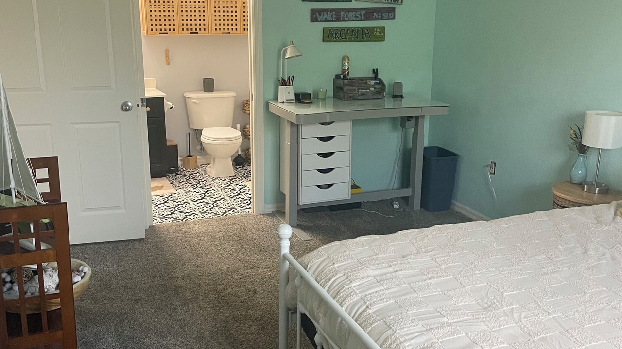 Photo of Bedroom in Burnt Store Isles