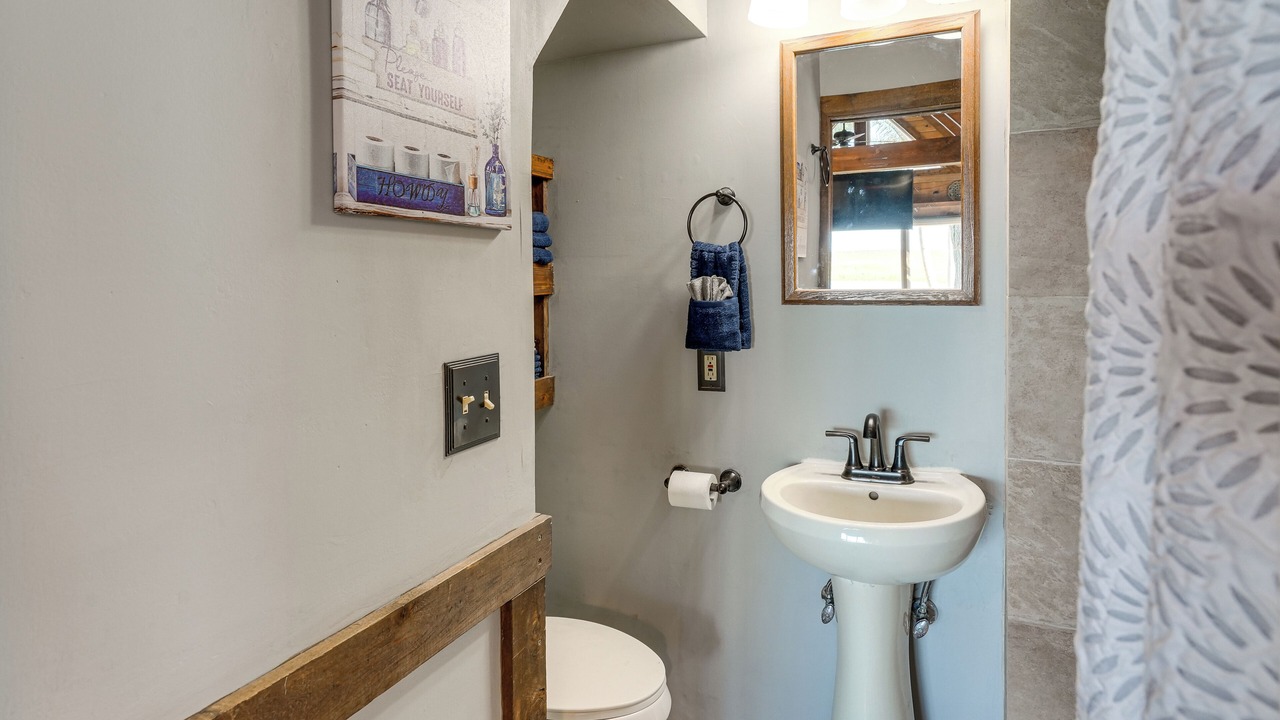 Photo of Bathroom in Okeechobee