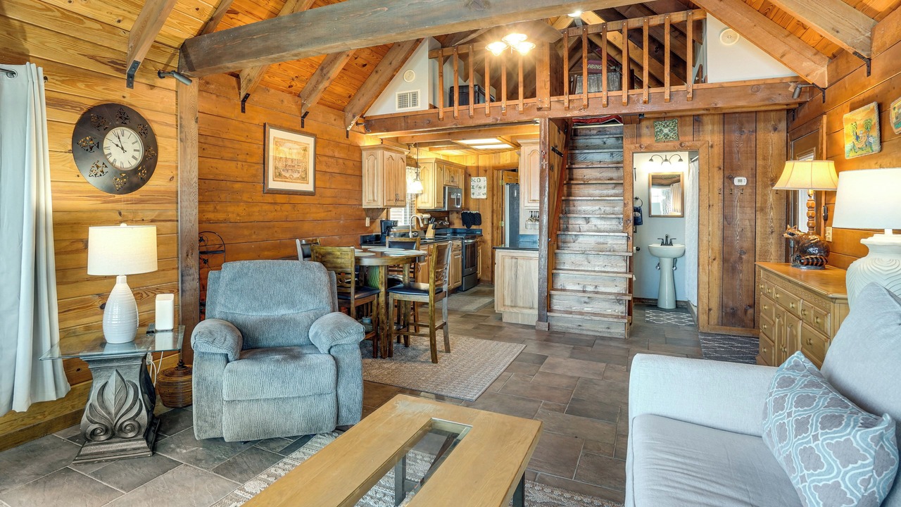 Photo of Livingroom in Okeechobee