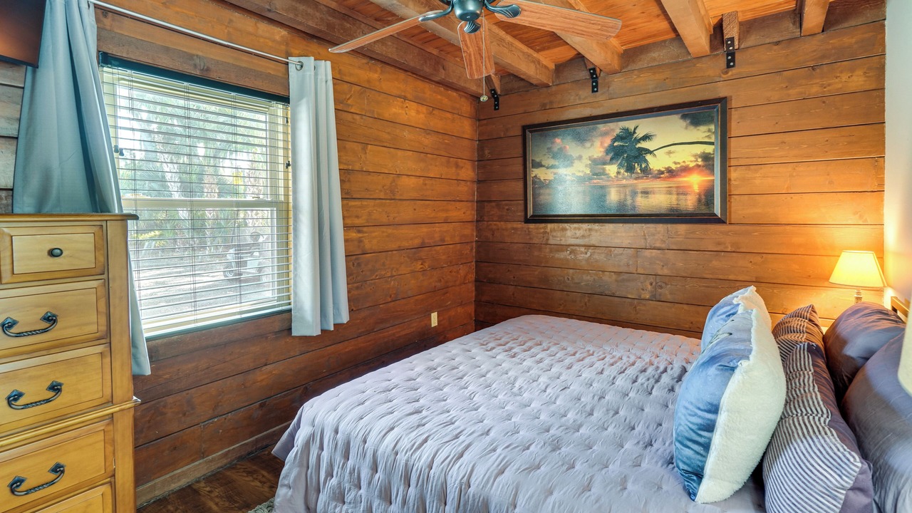 Photo of Bedroom in Okeechobee