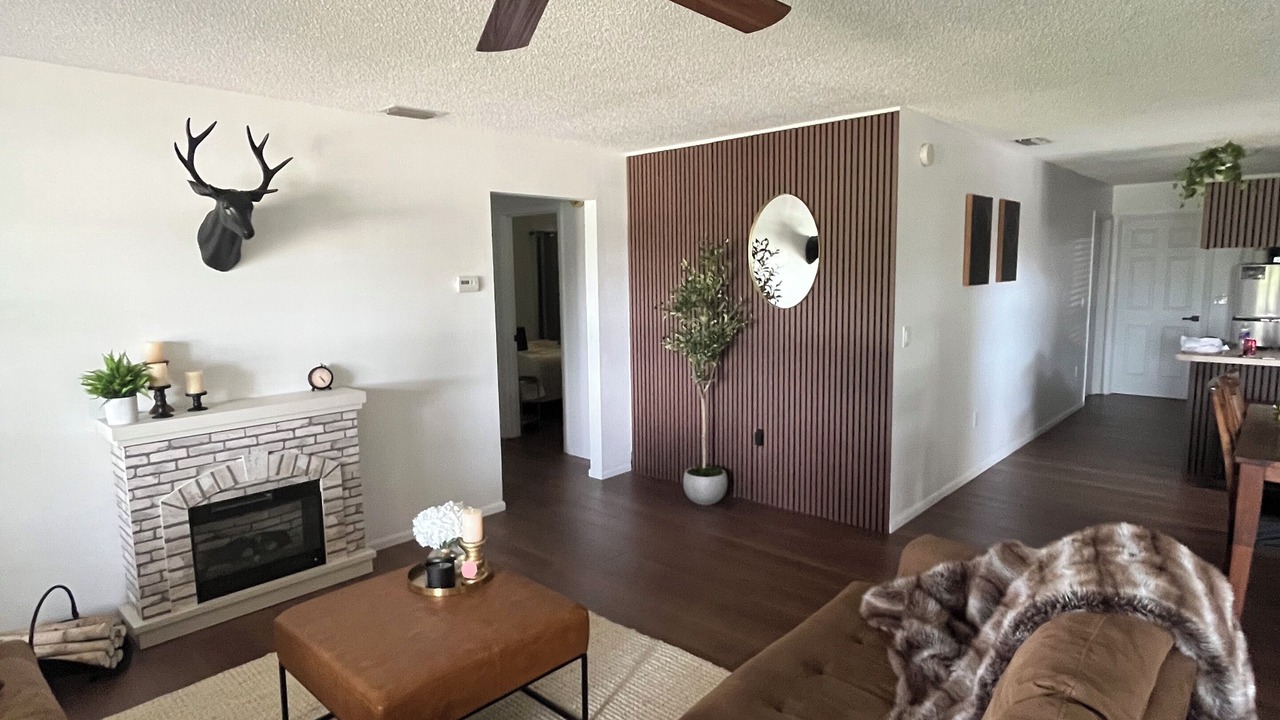 Photo of Livingroom in Highland