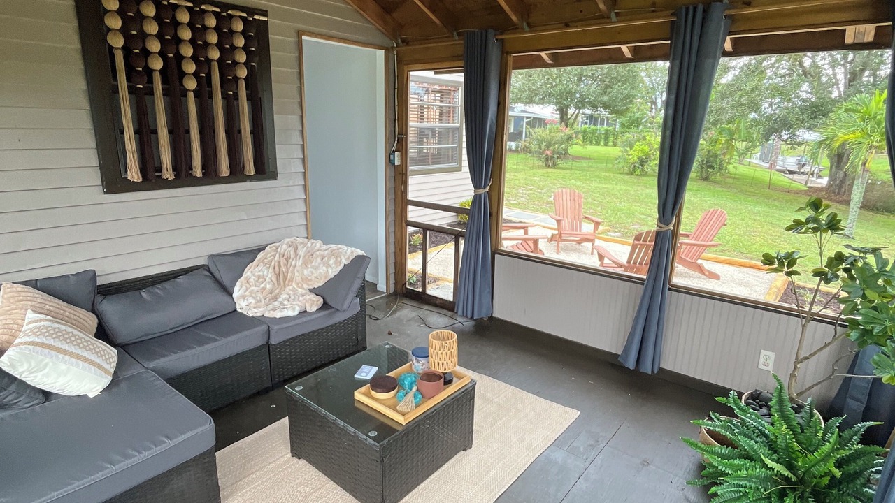 Photo of Livingroom in Highland