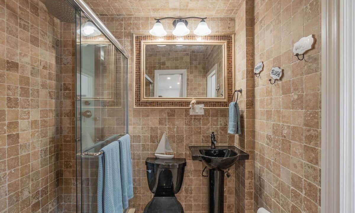 Photo of Bathroom in Key Largo
