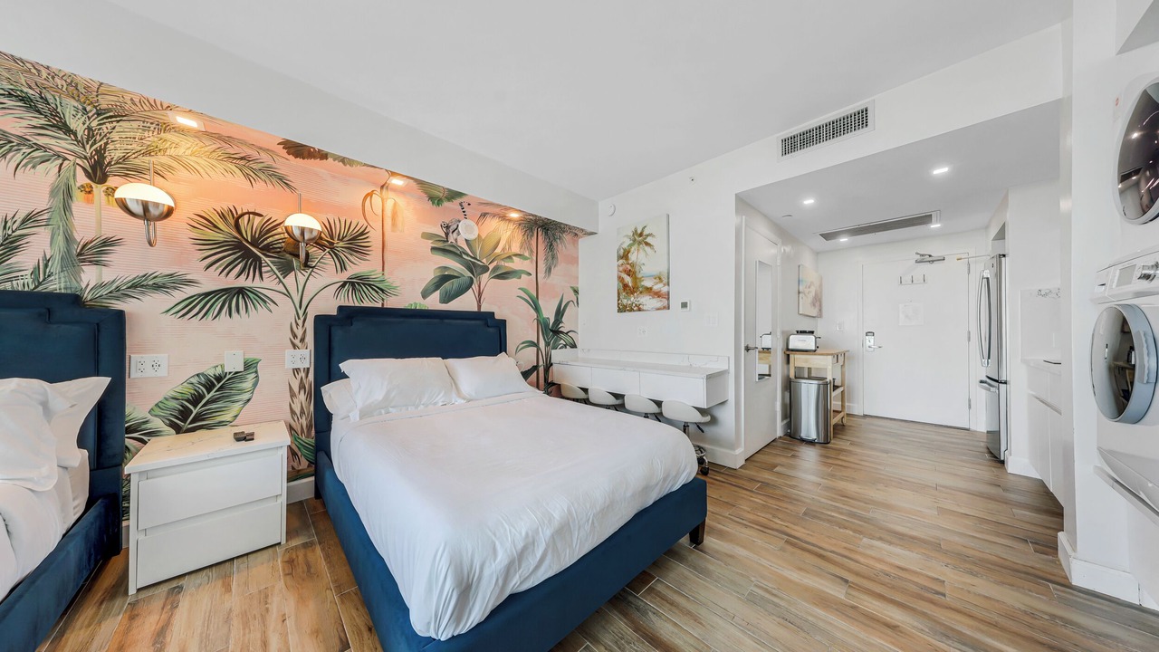 Photo of Bedroom in Coconut Grove