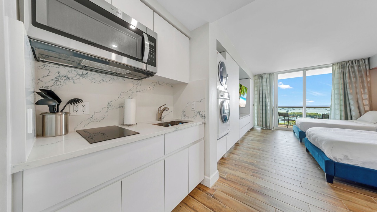 Photo of Bedroom in Coconut Grove