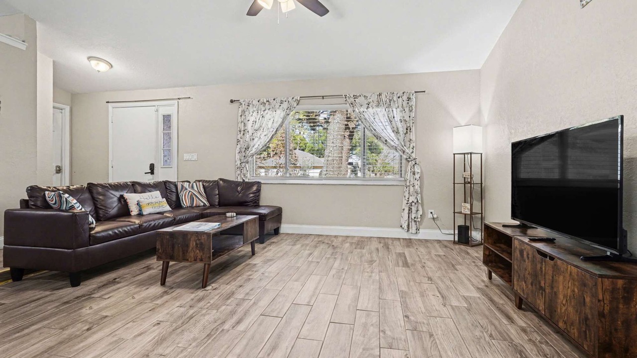 Photo of Livingroom in Palm Bay
