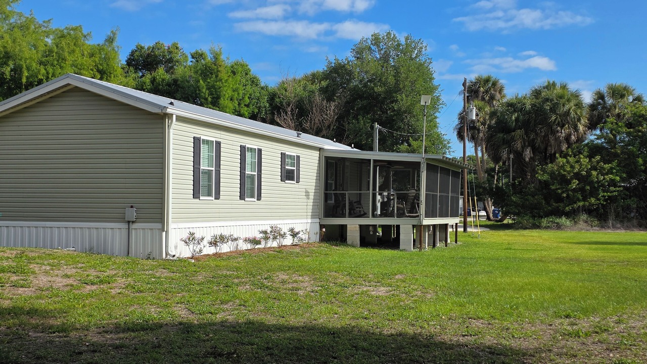 Photo of Outdoor in Okeechobee