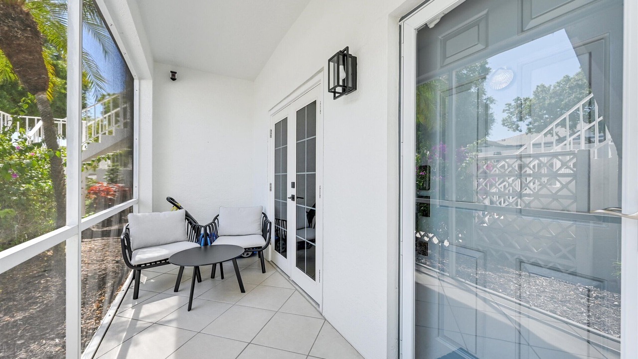 Photo of Patio Balcony in Pelican Bay