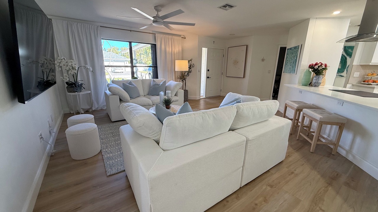 Photo of Livingroom in Bonita Springs