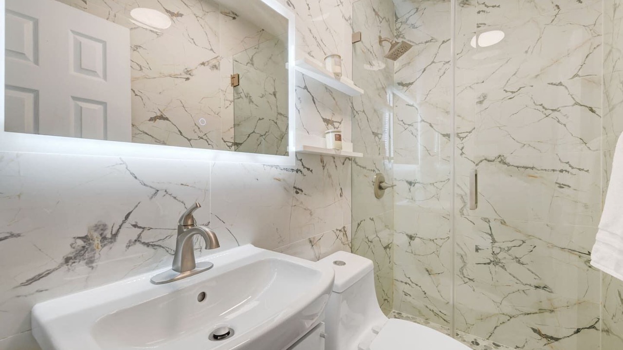 Photo of Bathroom in Coral Way