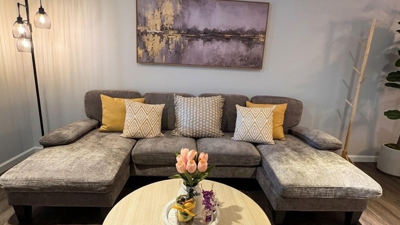 Photo of Livingroom in Danbury