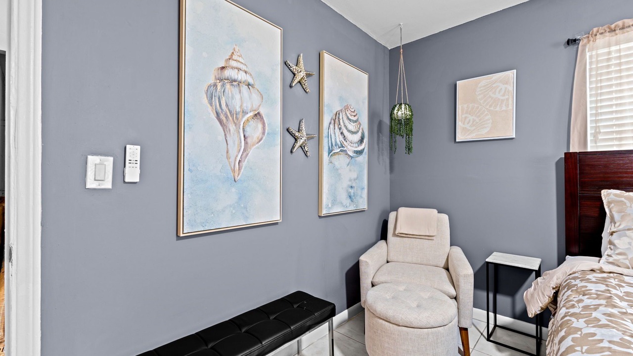 Photo of Bedroom in Riviera Beach