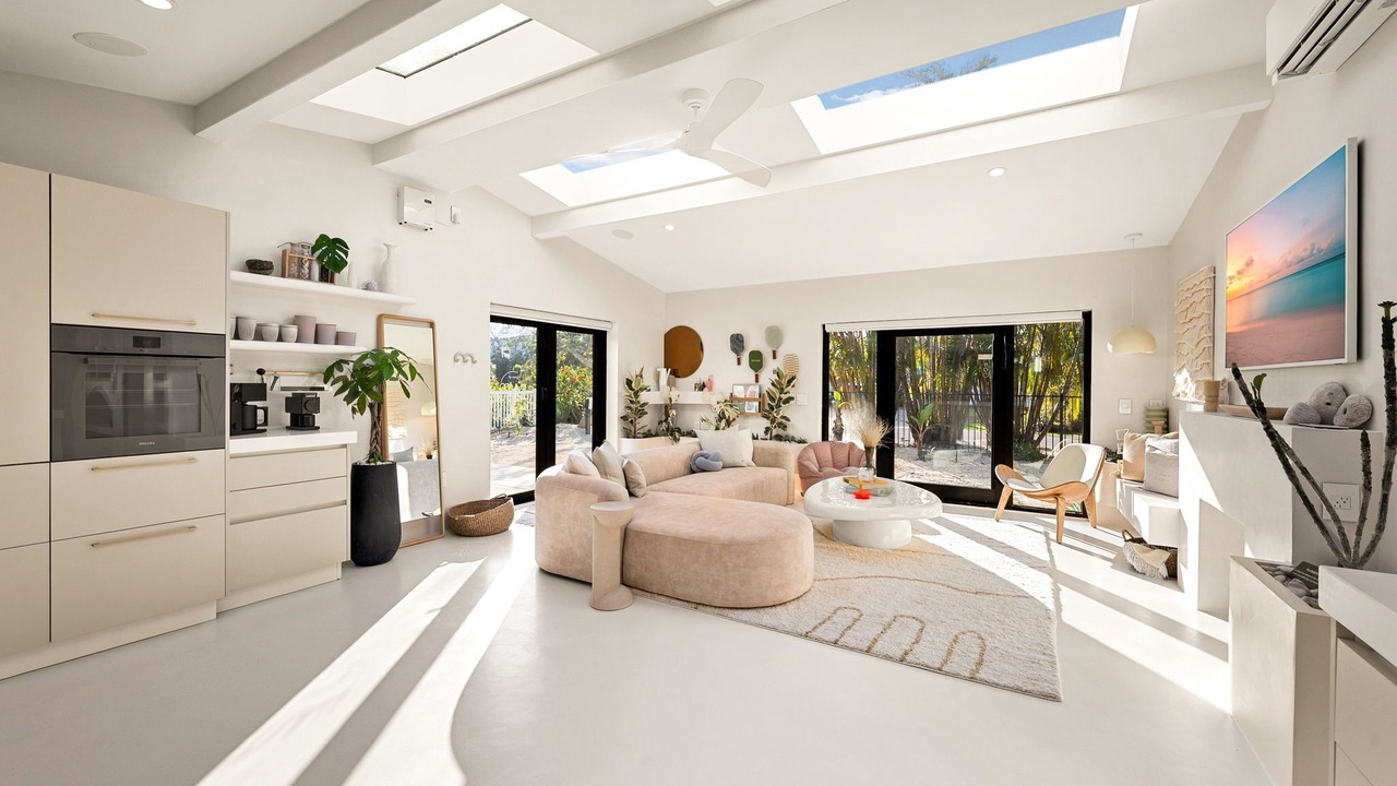 Photo of Livingroom in Holmes Beach