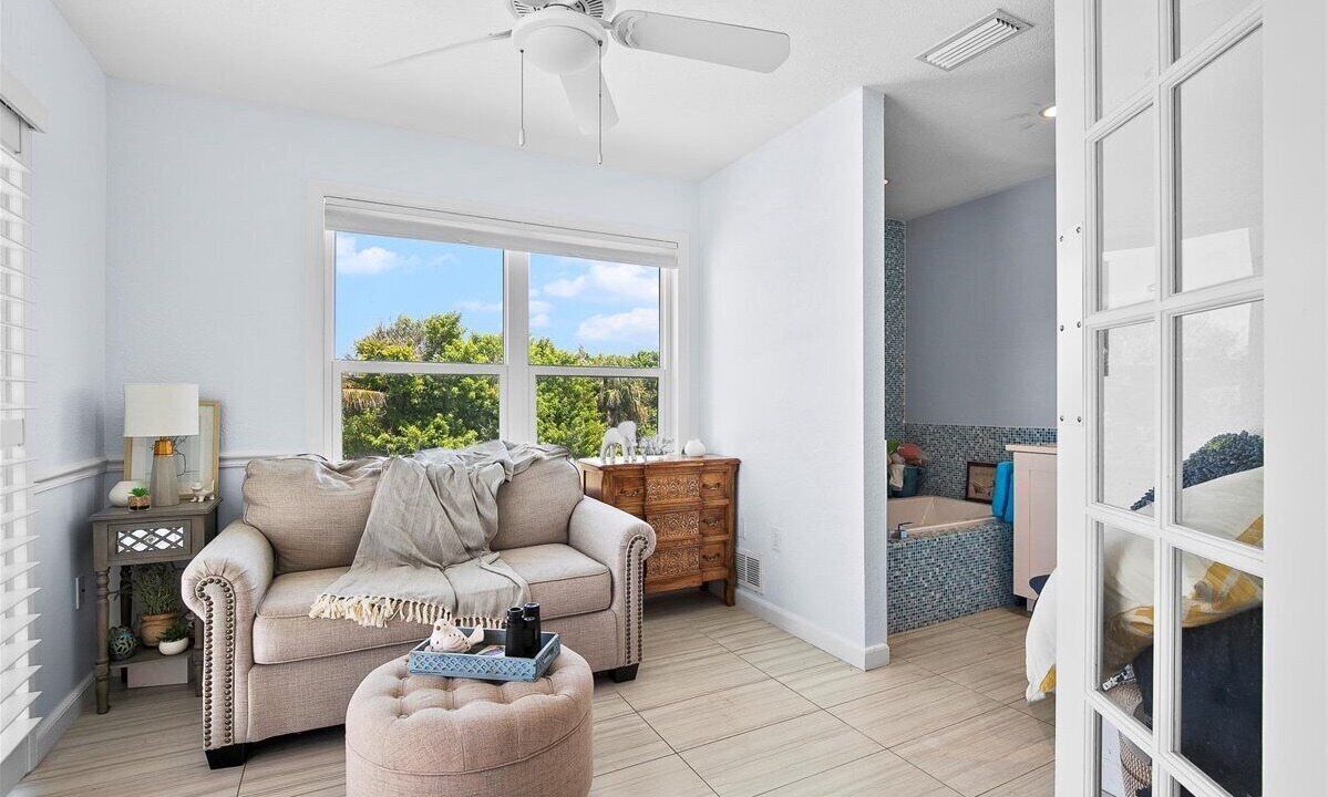 Photo of Livingroom in Englewood
