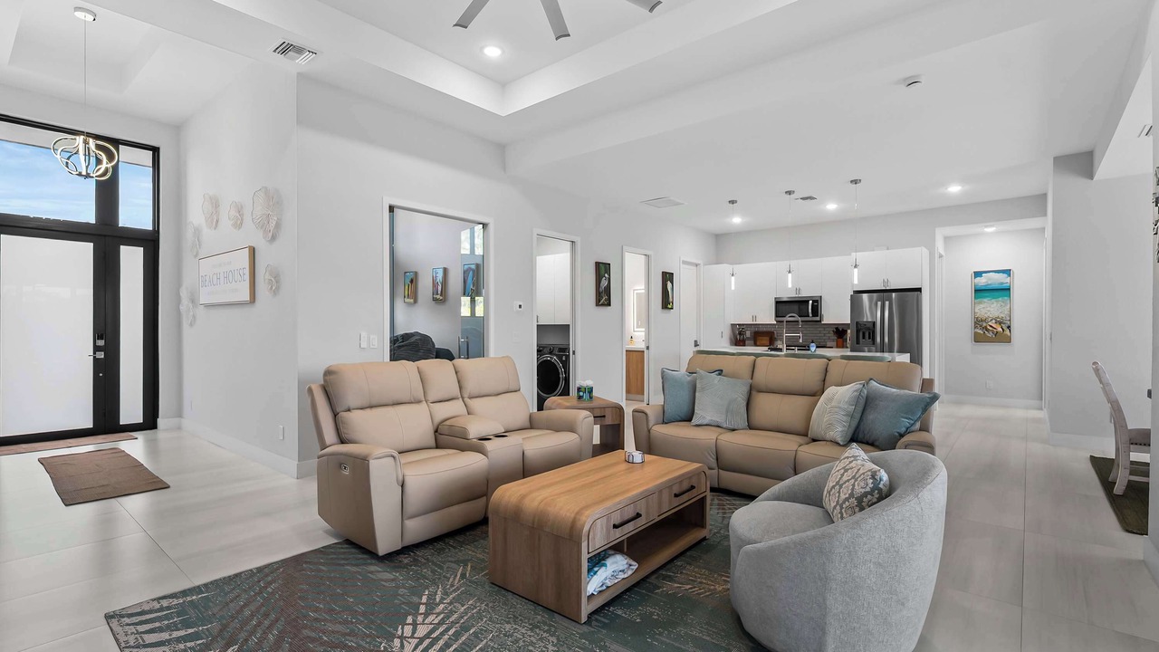 Photo of Livingroom in South Gulf Cove