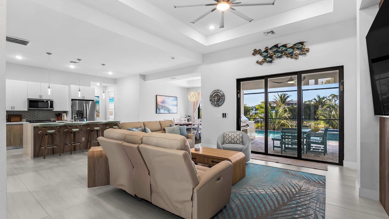 Photo of Livingroom in South Gulf Cove
