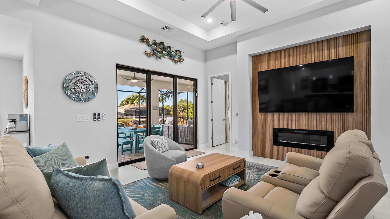 Photo of Livingroom in South Gulf Cove