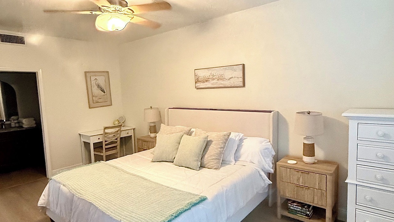 Photo of Bedroom in Central Naples