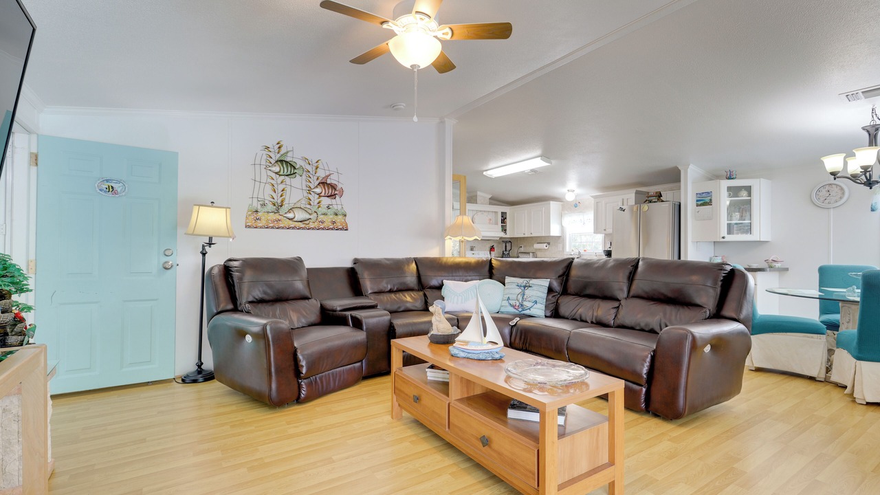Photo of Livingroom in Stuart