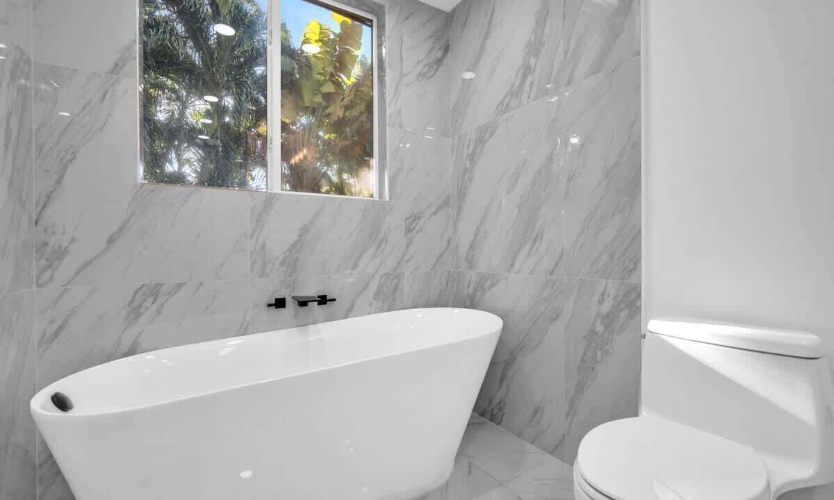 Photo of Bathroom in Coconut Grove