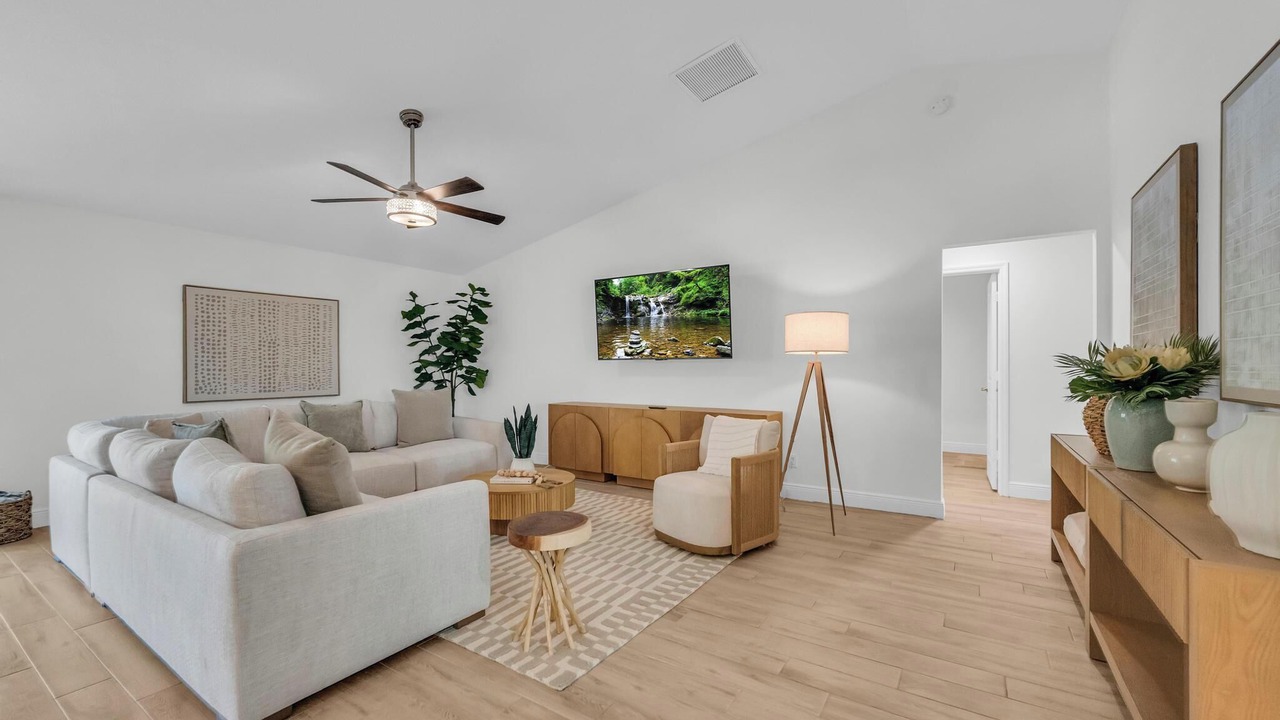 Photo of Livingroom in Port Saint Lucie