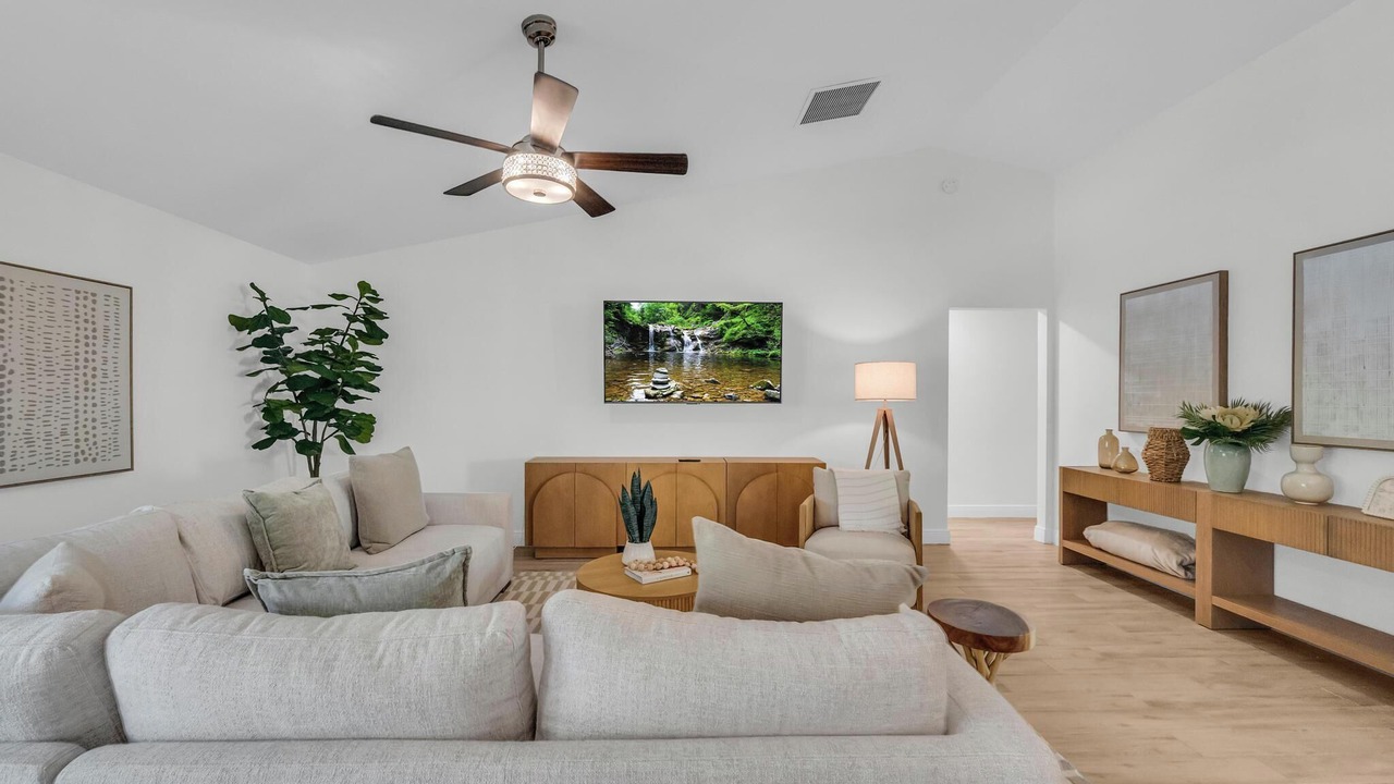 Photo of Livingroom in Port Saint Lucie