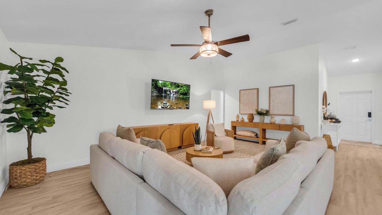 Photo of Livingroom in Port Saint Lucie