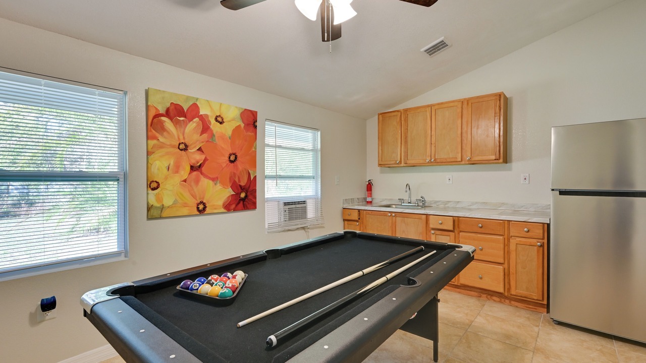 Photo of Bedroom in Bearss Plaza