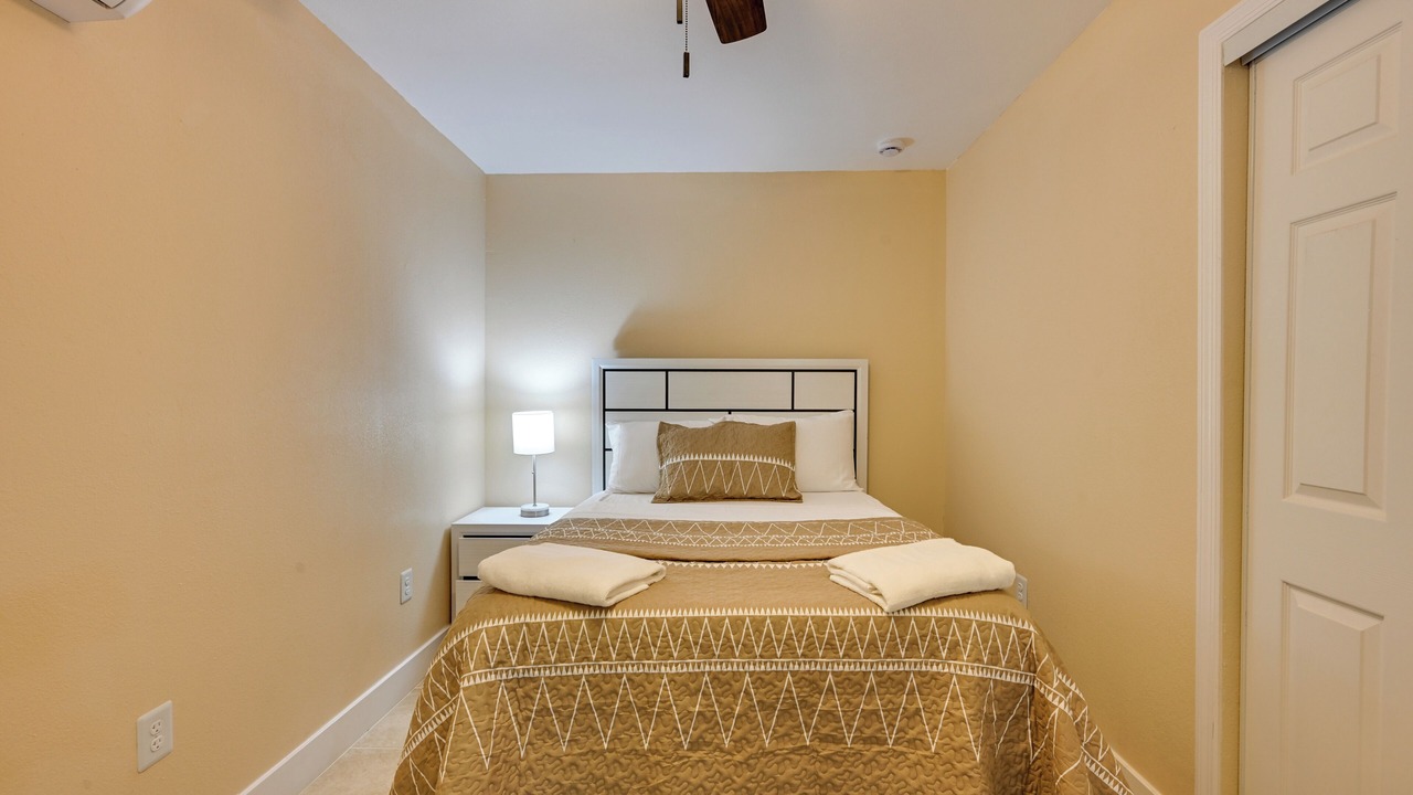 Photo of Bedroom in Bearss Plaza