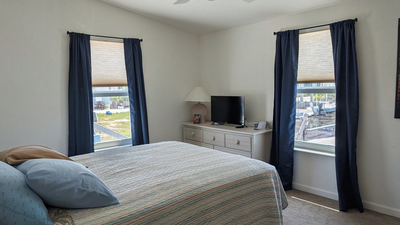 Photo of Bedroom in Sands