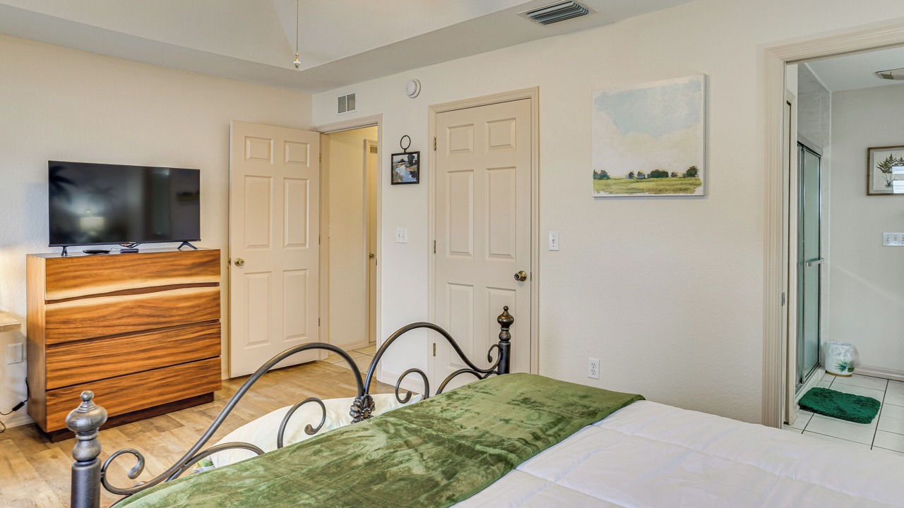 Photo of Bedroom in Sebring