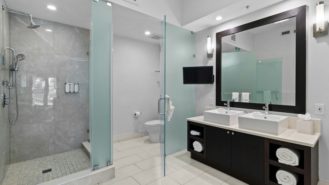 Photo of Bathroom in Doral