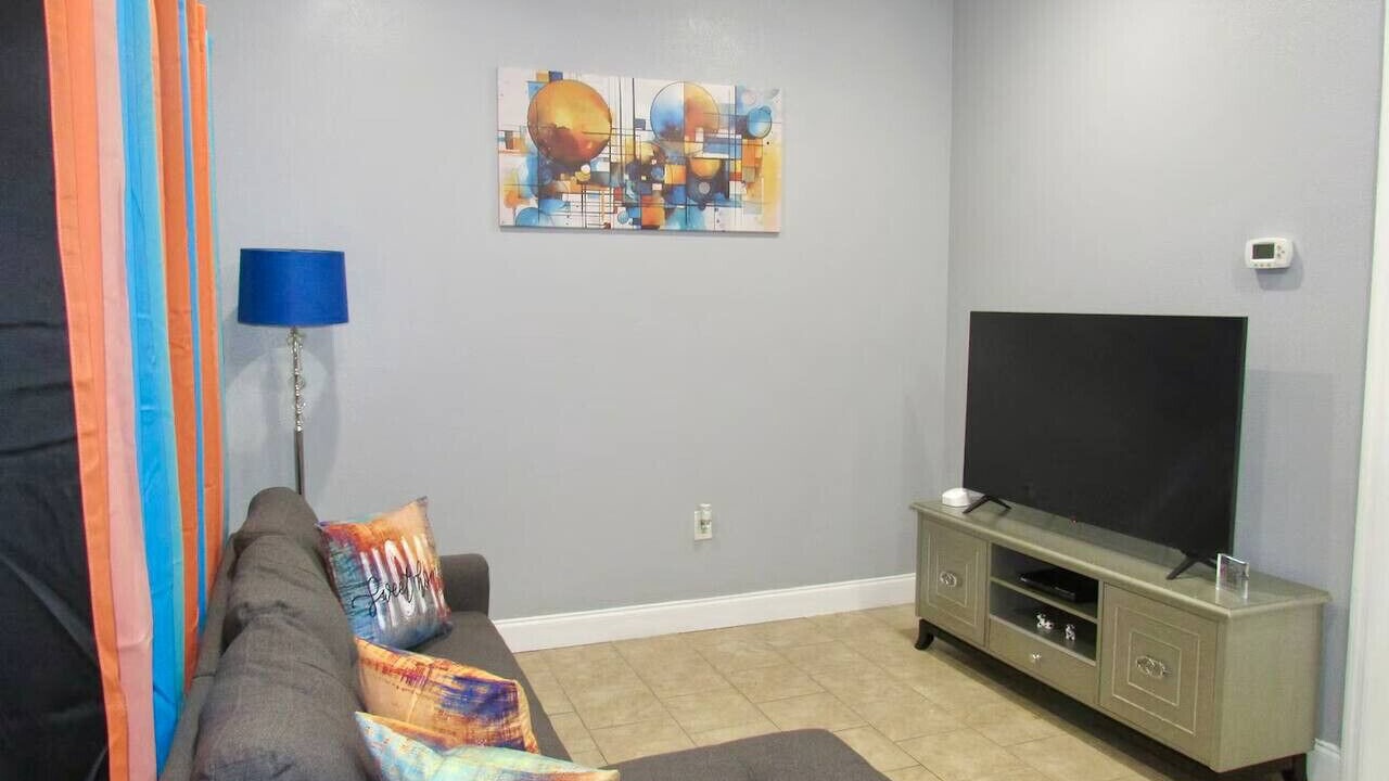 Photo of Livingroom in Carrollwood
