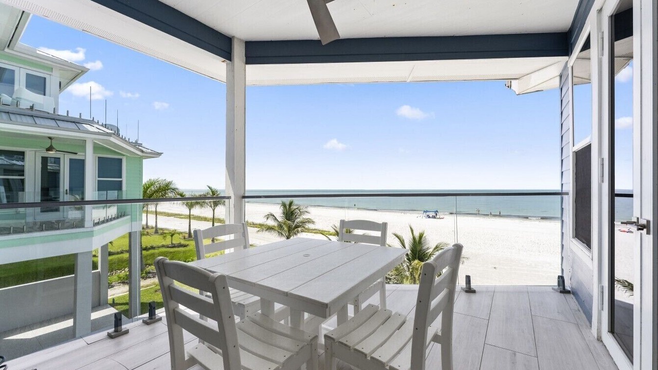 Photo of Patio Balcony in Mid Island