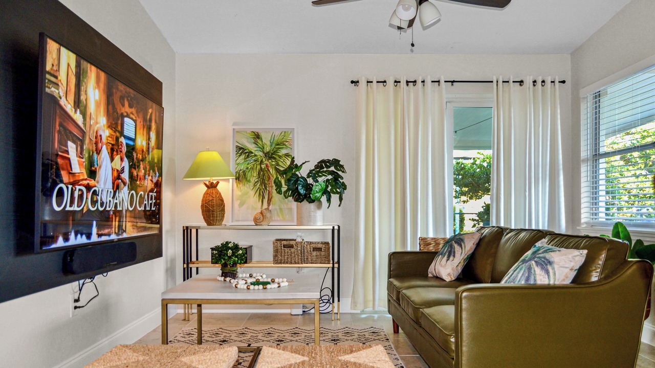 Photo of Livingroom in Fort Myers