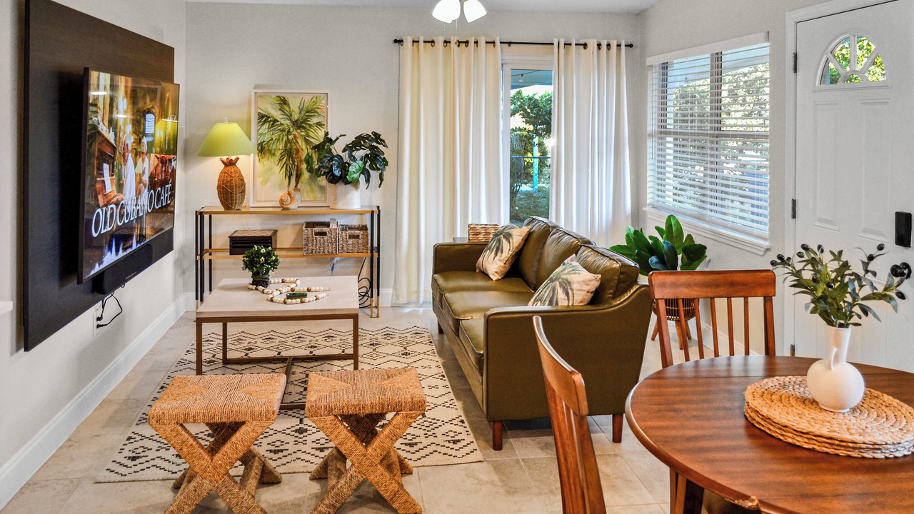 Photo of Livingroom in Fort Myers