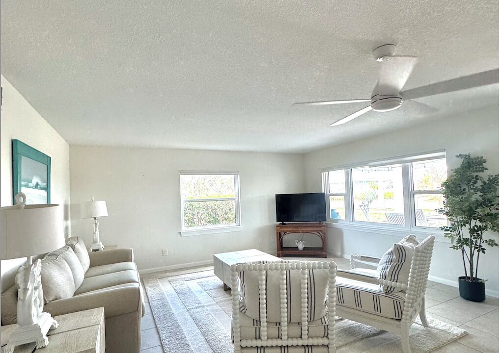 Photo of Livingroom in Fort Pierce