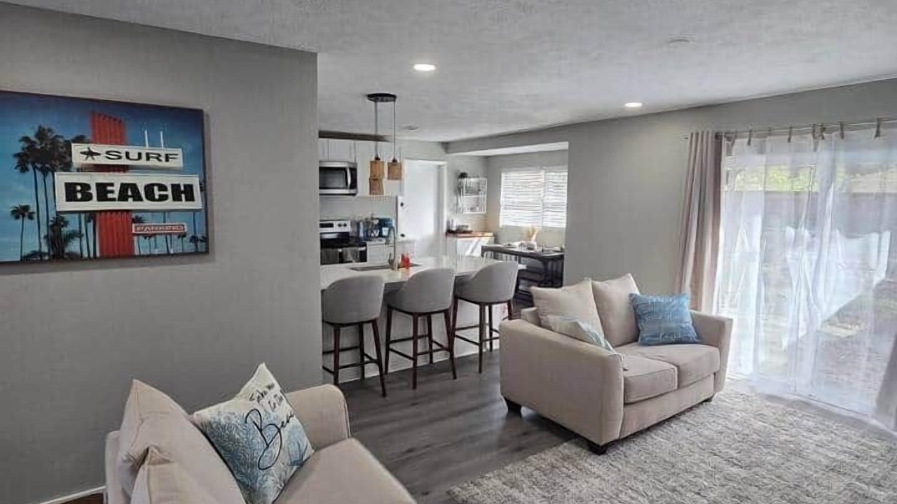 Photo of Livingroom in Lake Magdalene