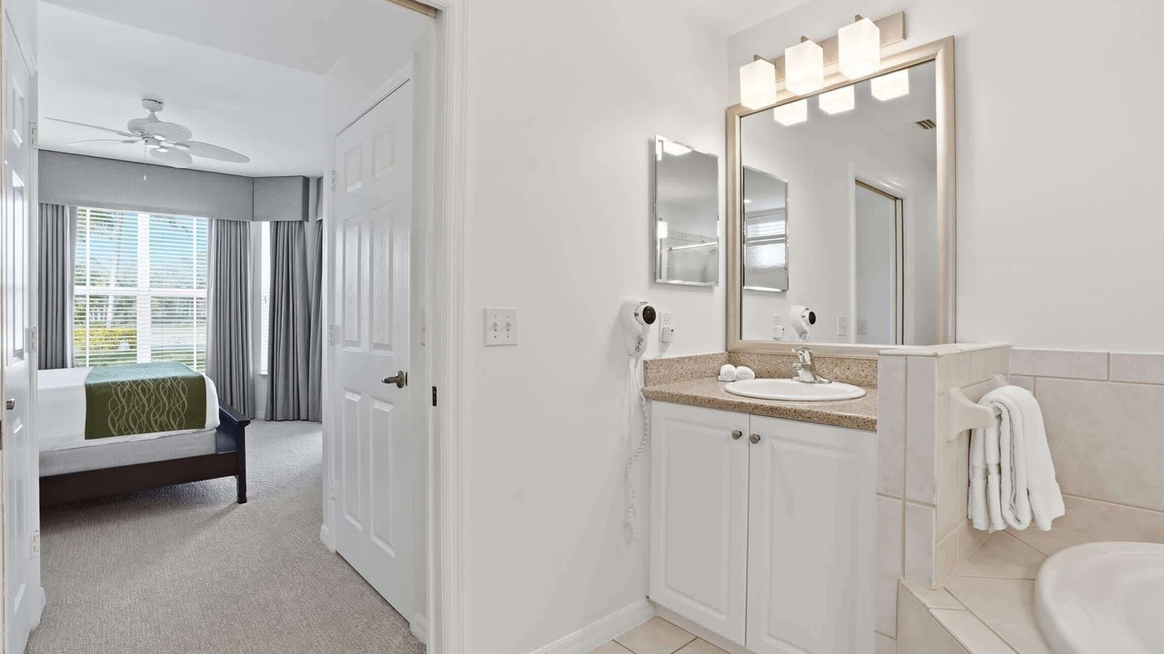 Photo of Bathroom in Naples
