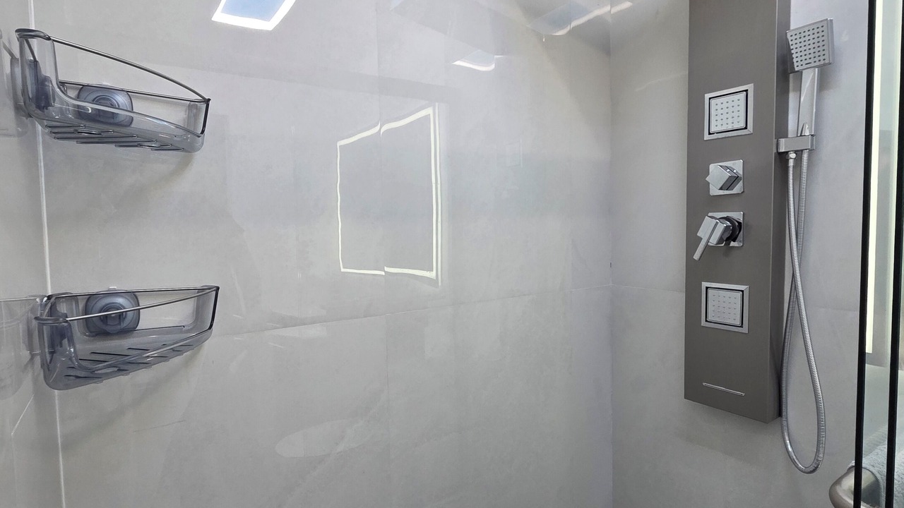 Photo of Bathroom in Swann Estates