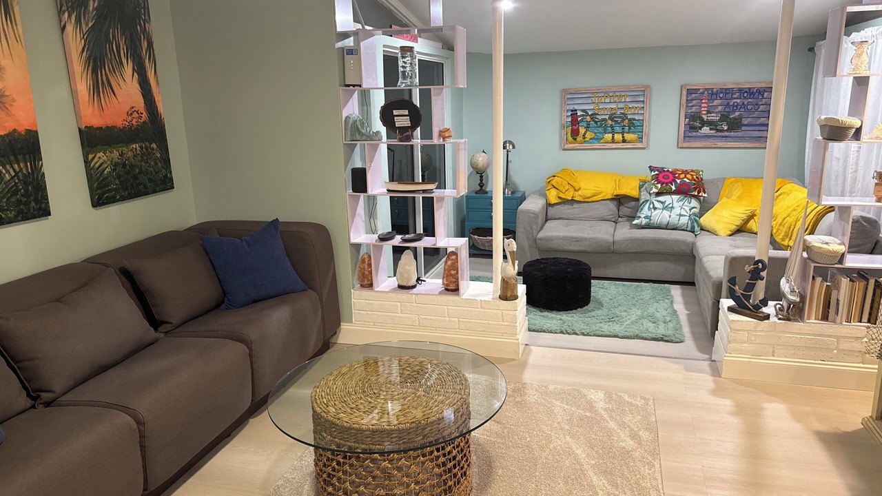 Photo of Livingroom in Stuart