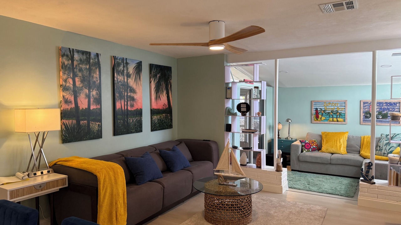 Photo of Livingroom in Stuart